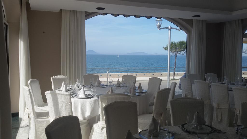 Hotel Ristorante La Tartaruga Capo dʼOrlando Exterior foto